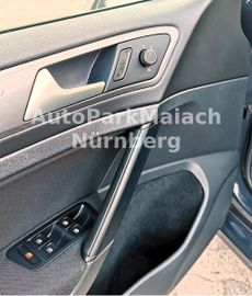 Volkswagen Golf - 8