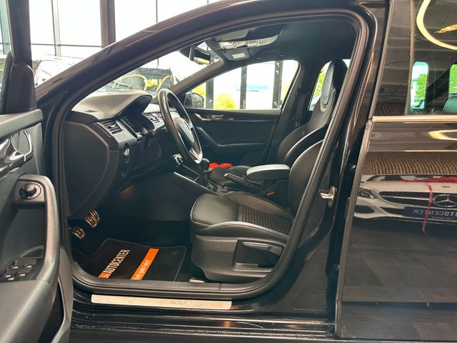 Skoda Octavia Combi RS *BiXenon*Navi*AHK*