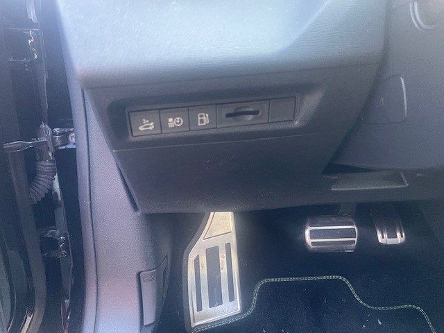 Fahrzeugabbildung Peugeot 408 GT 1.6 PlugIn Hybrid 225 e-EAT8