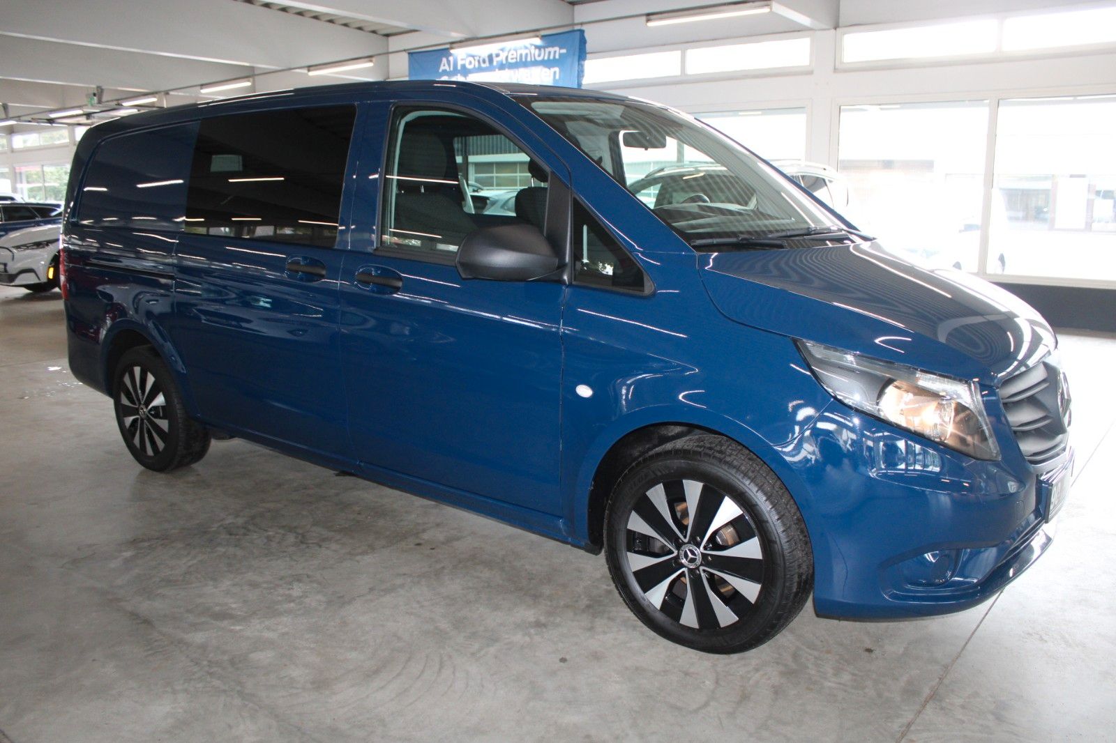 Fahrzeugabbildung Mercedes-Benz Vito MIXTO LANG 5-Si Klima STDHZ NAVI AHK CAM