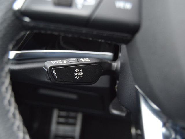 Q3 45 TFSI qu. S-tronic S line AHK/BLACK-PAKET/2