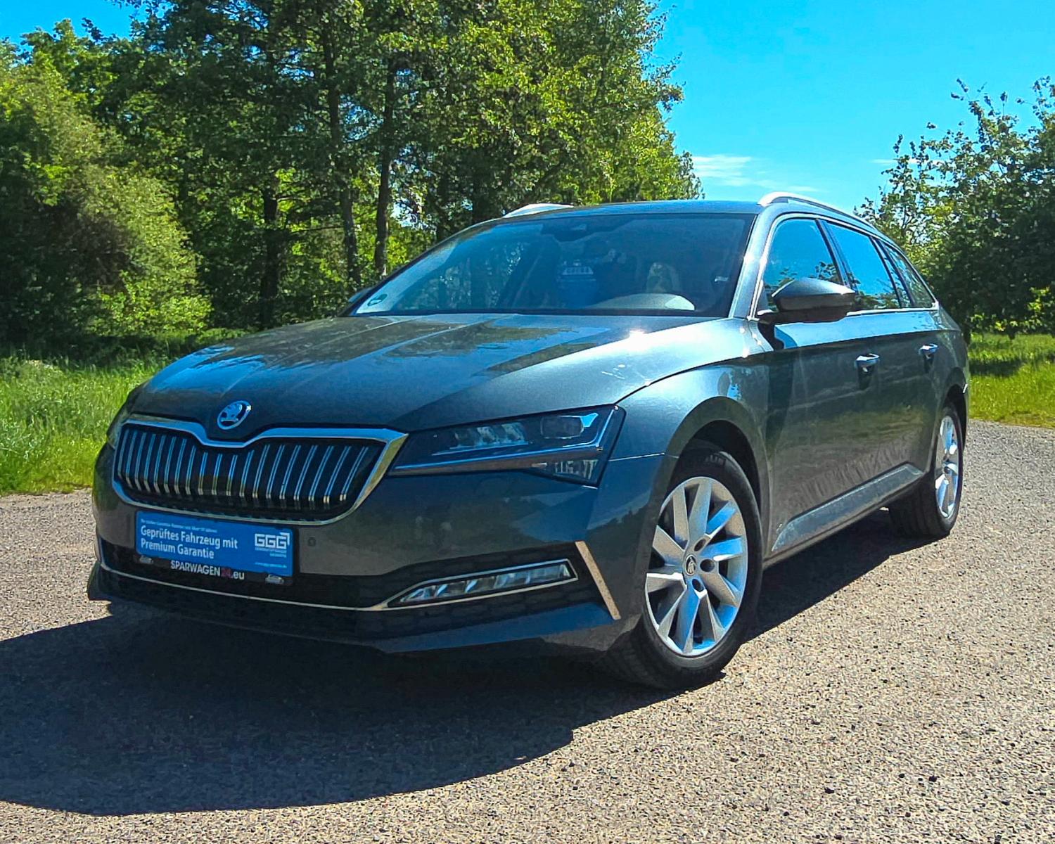 Skoda Superb Combi Style ACC VC Alcantara Keyless SHZ