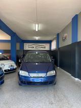 Fiat Idea 1.3 Multijet 16V 70 CV BlackLabel - blaue Fiat Idea
