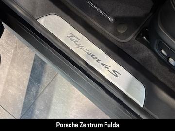 2020 Porsche TAYCAN 缩略图 18