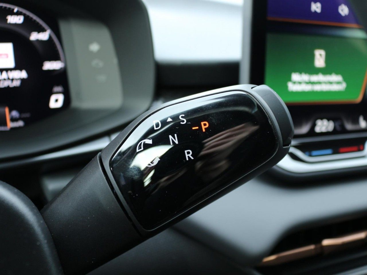 Fahrzeugabbildung CUPRA Terramar 1.5 eTSI PS DSG