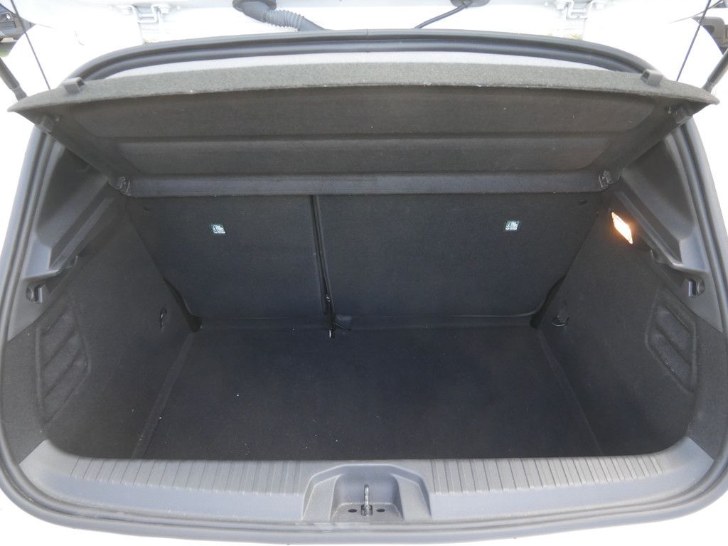 Fahrzeugabbildung Renault Clio Equilibre SCe 65 KLIMA PDC LED SCHEINWERFER