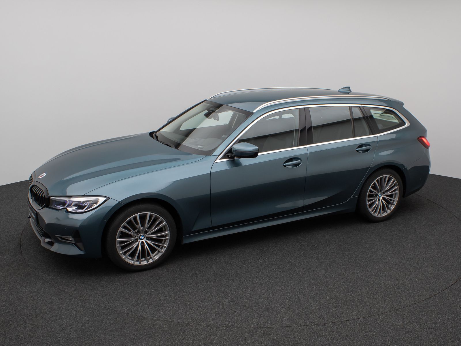 Fahrzeugabbildung BMW 320d Sport Line Kamera Laser HUD DAB HiFi Komfor