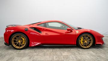 صورة 8 لـ 2019 Ferrari 488 PISTA