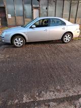 Ford Mondeo 2.5 Ghia - Ford Mondeo aus 2006: Ghia