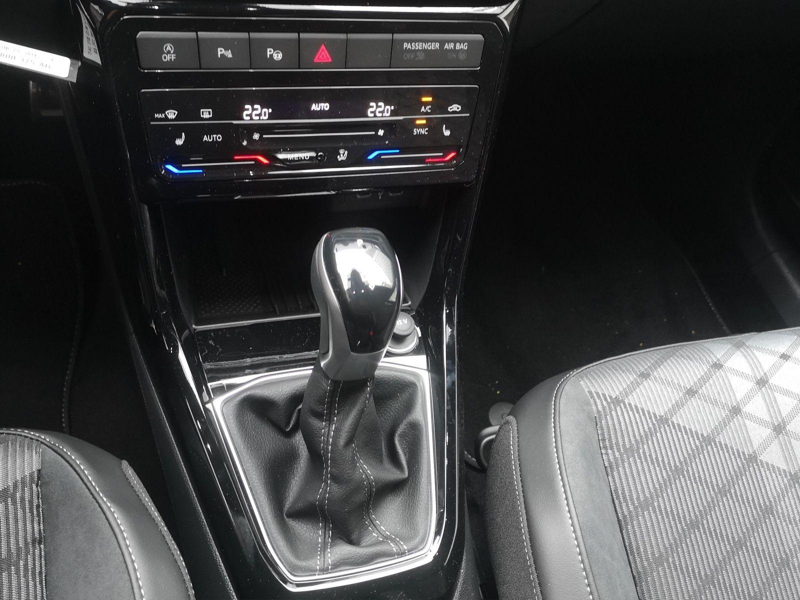 Volkswagen T-Cross R-Line 1.0 l TSI OPF 85 kW (116 PS) 7-Ga, миниатюра 10