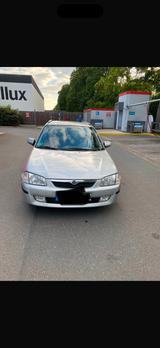Mazda 323 F  - gebrauchte Mazda 323 aus dem Jahr 2000