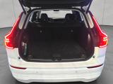 Volvo XC60 B4 D Geartronic Momentum Pro - Volvo XC60 Gebrauchtwagen in Stuttgart