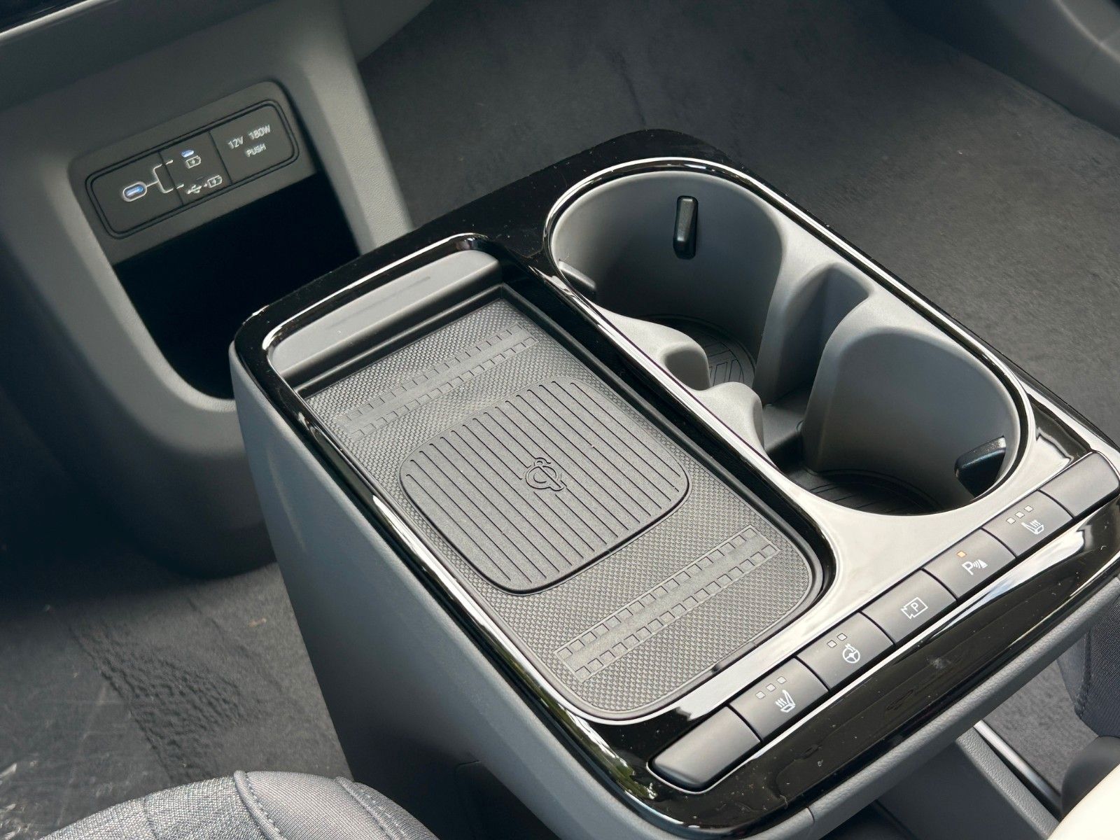 Fahrzeugabbildung Hyundai IONIQ 5 Dynamiq 125kW *RW440KM*Navi*LED*ACC*RFK*