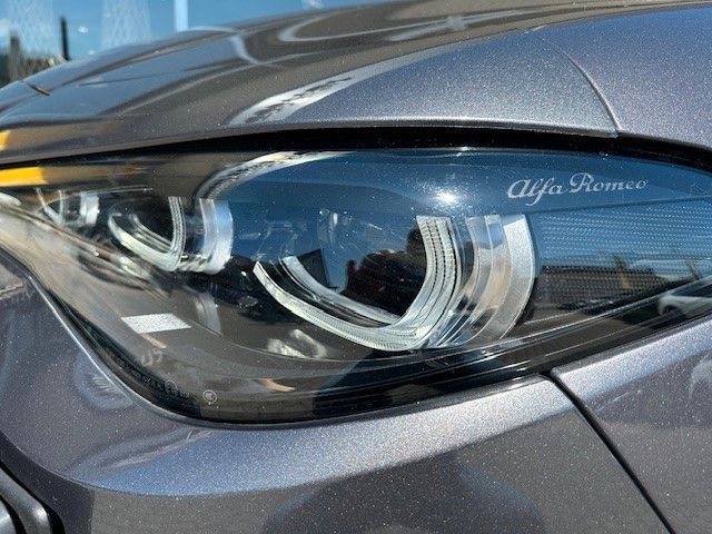 Alfa Romeo Giulia Veloce Q4/Premium-Audio/Veloce+Tech.Pak.