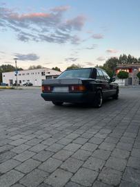 صورة 4 لـ 1985 Mercedes-BENZ E 280
