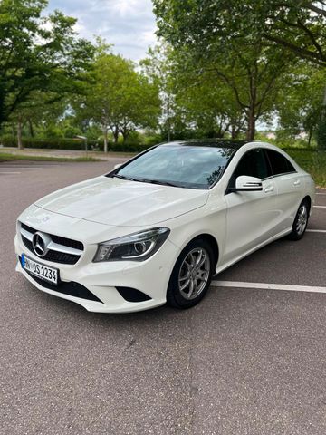 MERCEDES-BENZ Mercedes Benz Cla 180