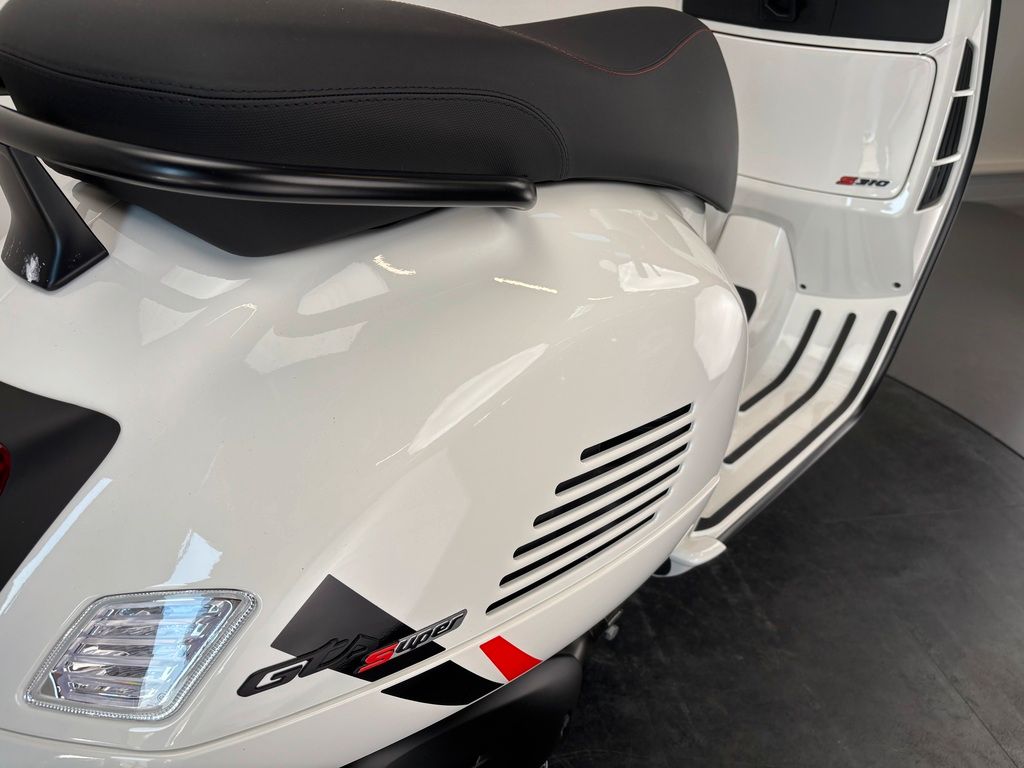 Fahrzeugabbildung Vespa GTS 310 FL SuperSport *NEUFAHRZEUG 2026*