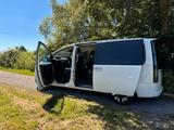 Hyundai STARIA 2.2 CRDi Signature 7-Sitzer Auto 4WD ... - Hyundai STARIA von privat