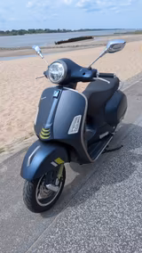 Vespa GTS 125 Super Tech ! TÜV und Inspektion NEU ! - VESPA S 125