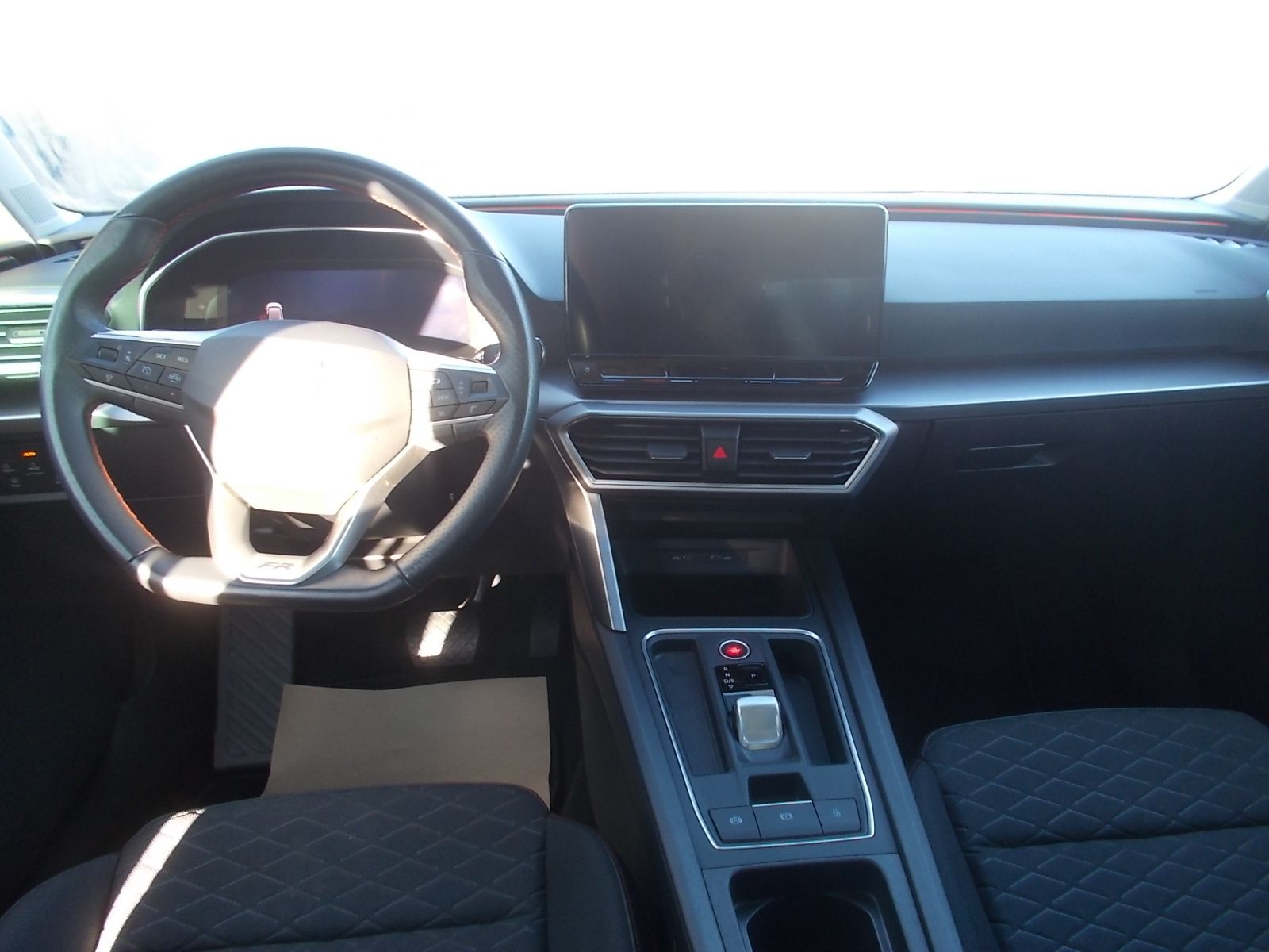 Fahrzeugabbildung SEAT Leon Sportstourer FR 2.0 TDI DSG