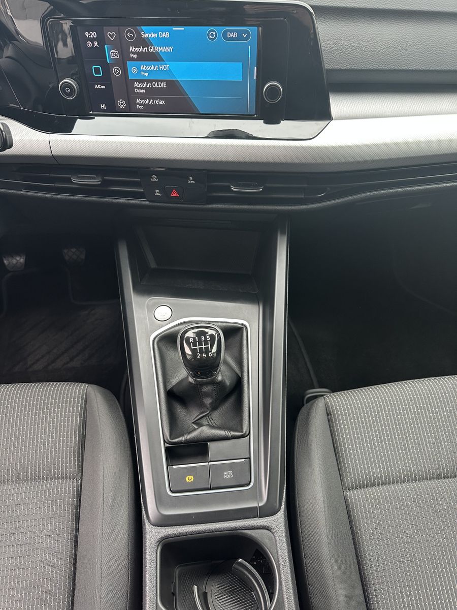 Fahrzeugabbildung Volkswagen Golf Variant 2.0 TDI LED+APS+TEMPOMAT+DIGDISPLAY