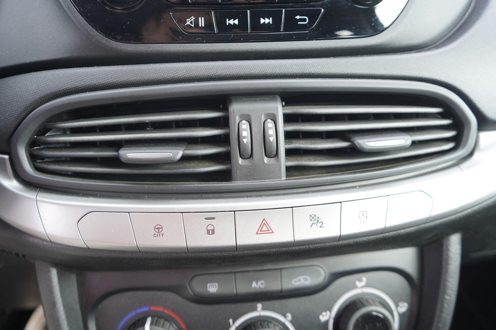 Fiat Tipo 1.4 Lounge PDC Klima USB AUX Bluetooth, миниатюра 19
