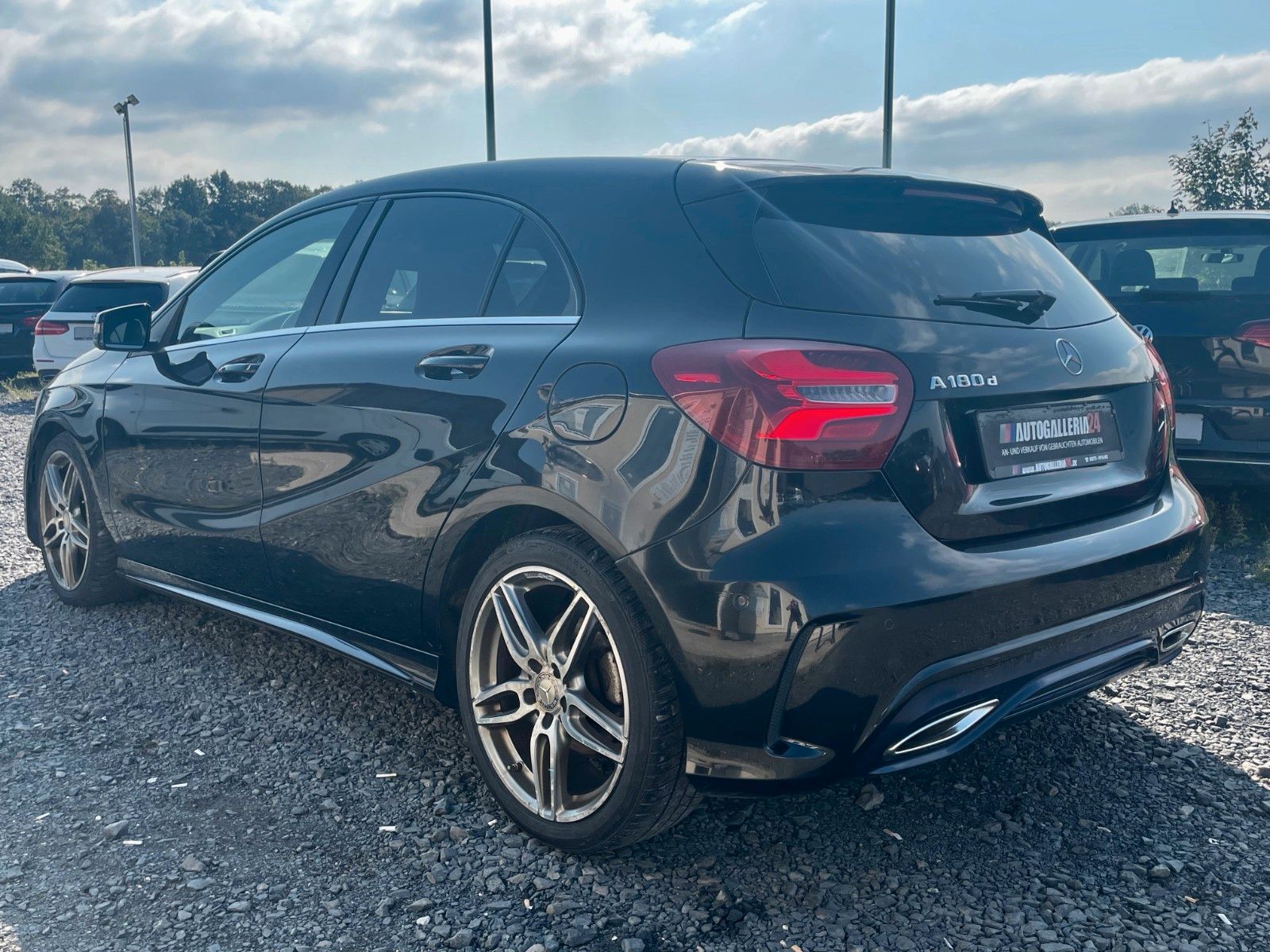 Fahrzeugabbildung Mercedes-Benz A 180 CDI AMG SPORTPAKET Navi LED 18"LMR Alcanta