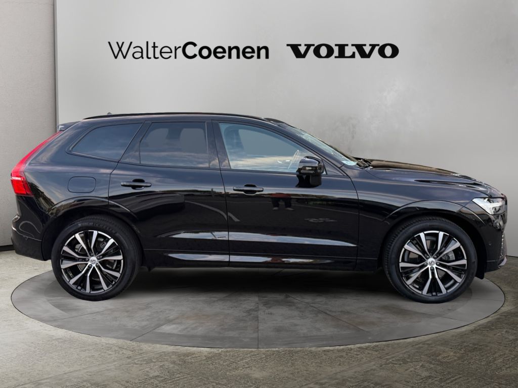 Volvo XC60 B4 D AWD Ultimate Dark Luftfahrwerk 360° foto 4