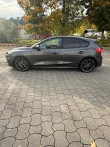 Ford Focus 2,3 EcoBoost ST Styling-Paket ST Styli... - Ford Focus: ST Styling Paket