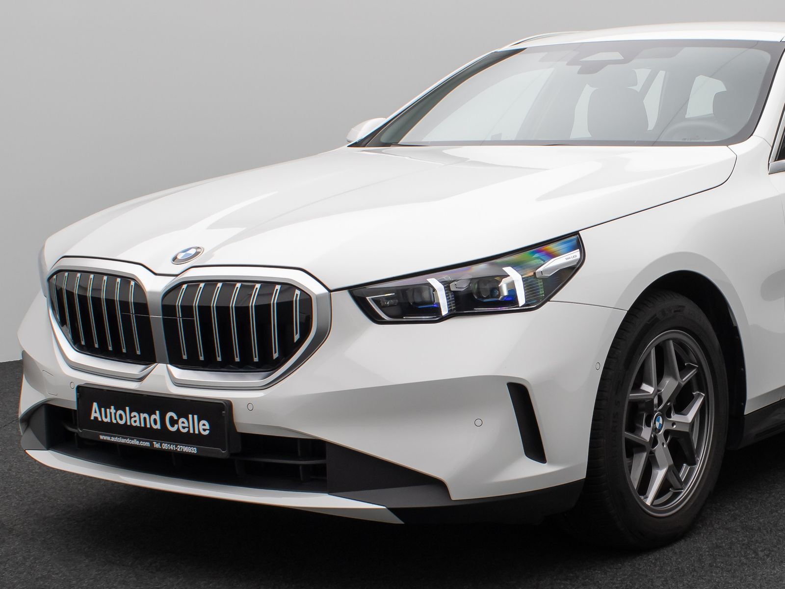 Fahrzeugabbildung BMW 520d  Kamera DAB DrivingAssist Leder Sport Alarm
