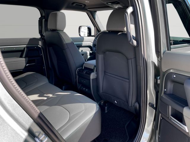 Land Rover Defender 110 X-Dynamic SE D250+Pano+AHK+ACC+MY25