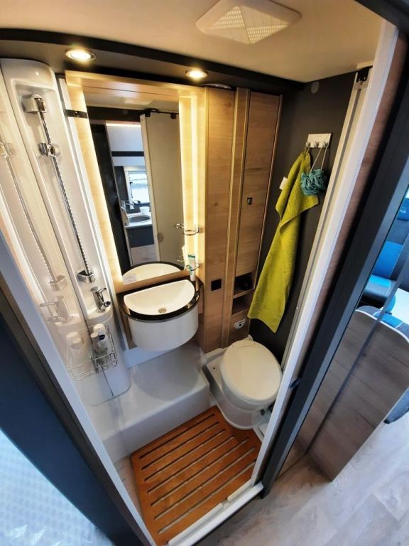 Fahrzeugabbildung Dethleffs Globebus Go T 15 Verfüg./Sparen Sie 11.912,- €