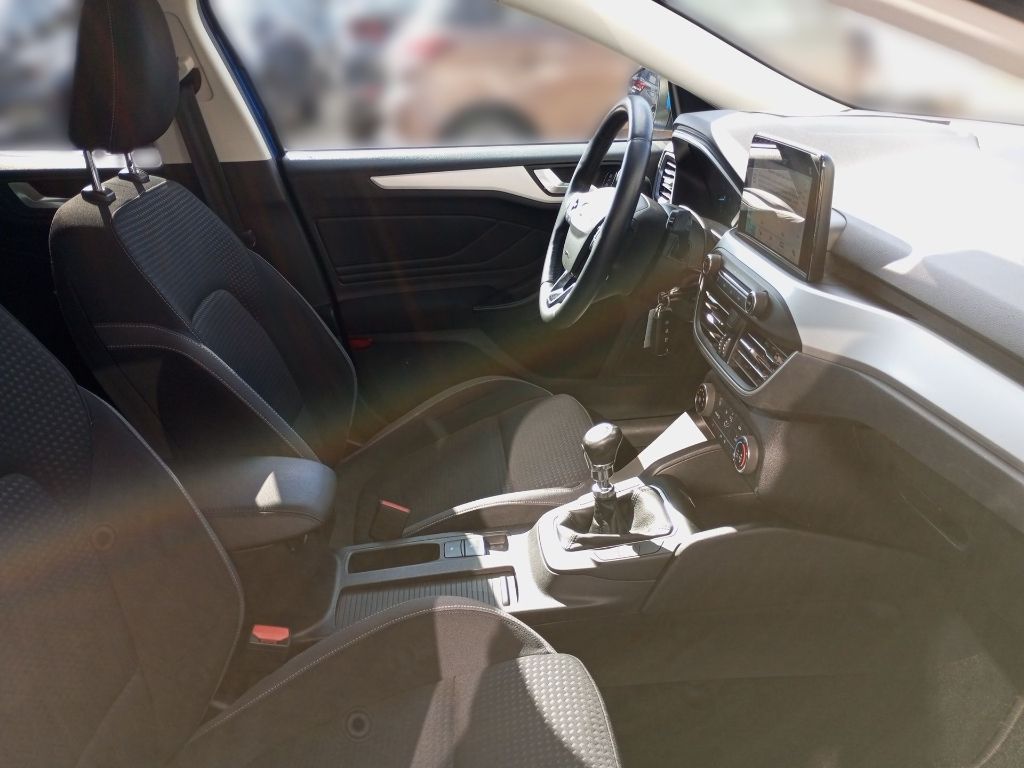 Fahrzeugabbildung Ford Focus Turnier 1.0 EcoBoost Start-Stopp-System