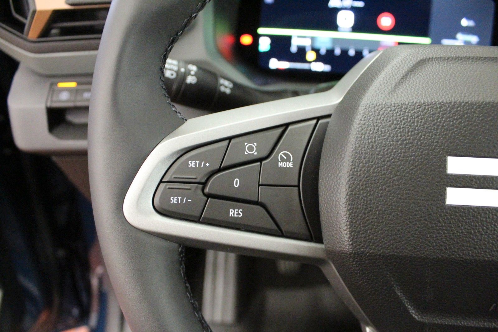 Fahrzeugabbildung Dacia Bigster mild hybrid-G 140 Extreme *Winter-Paket*