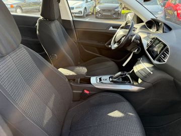 Peugeot 308 Active Pack+Klimaauto+Navi+BT+PDC+Schaltw.