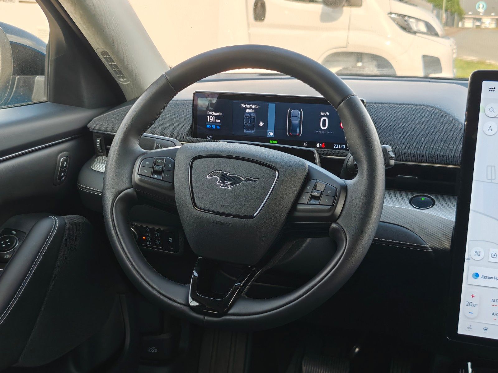 Fahrzeugabbildung Ford Mustang Mach-E - 360 Kamera, ACC, Laneassist -