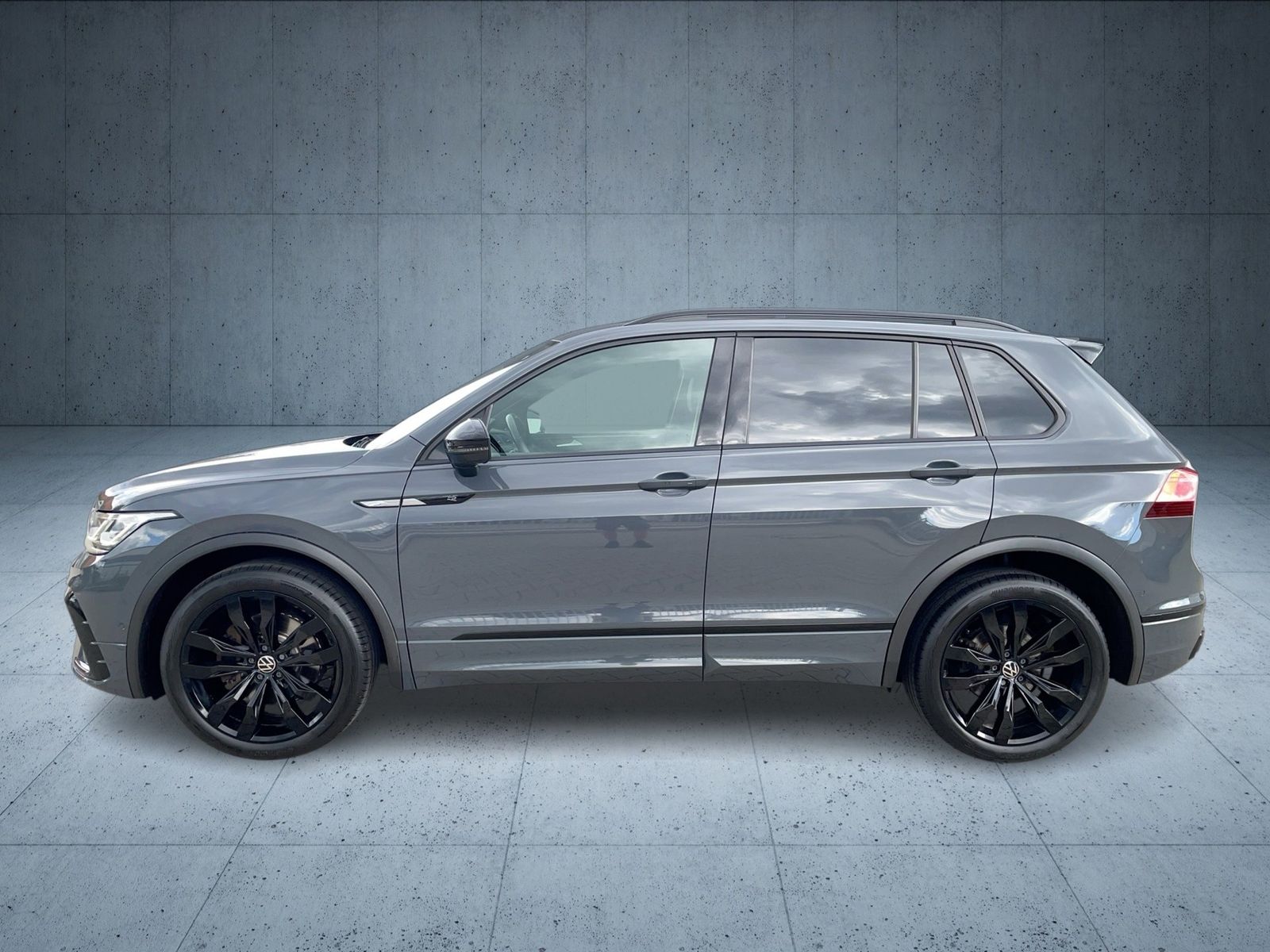 Volkswagen Tiguan R-Line 2.0 TDI 4MOT DSG ACC AHK Nav LM SH foto 3