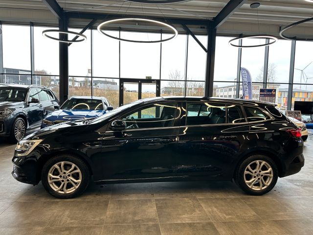 Renault Megane IV Grandtour Play *Navi*AHK*Sitzheiz.*