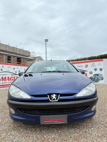 Peugeot 206 1.1 5p. XT