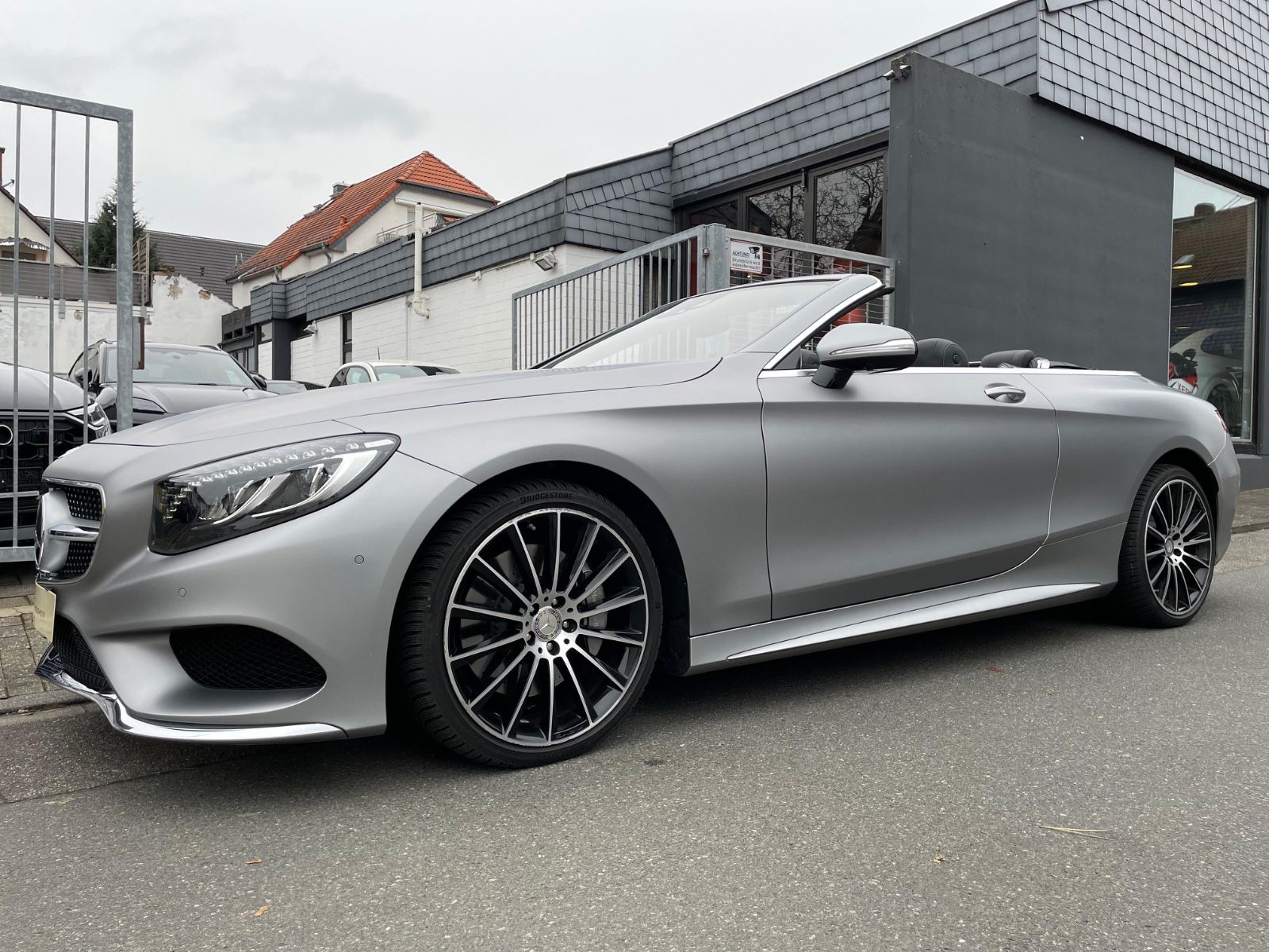 Fahrzeugabbildung Mercedes-Benz S 500 Cabrio |AMG|Nightvision|360°|Swarovski|