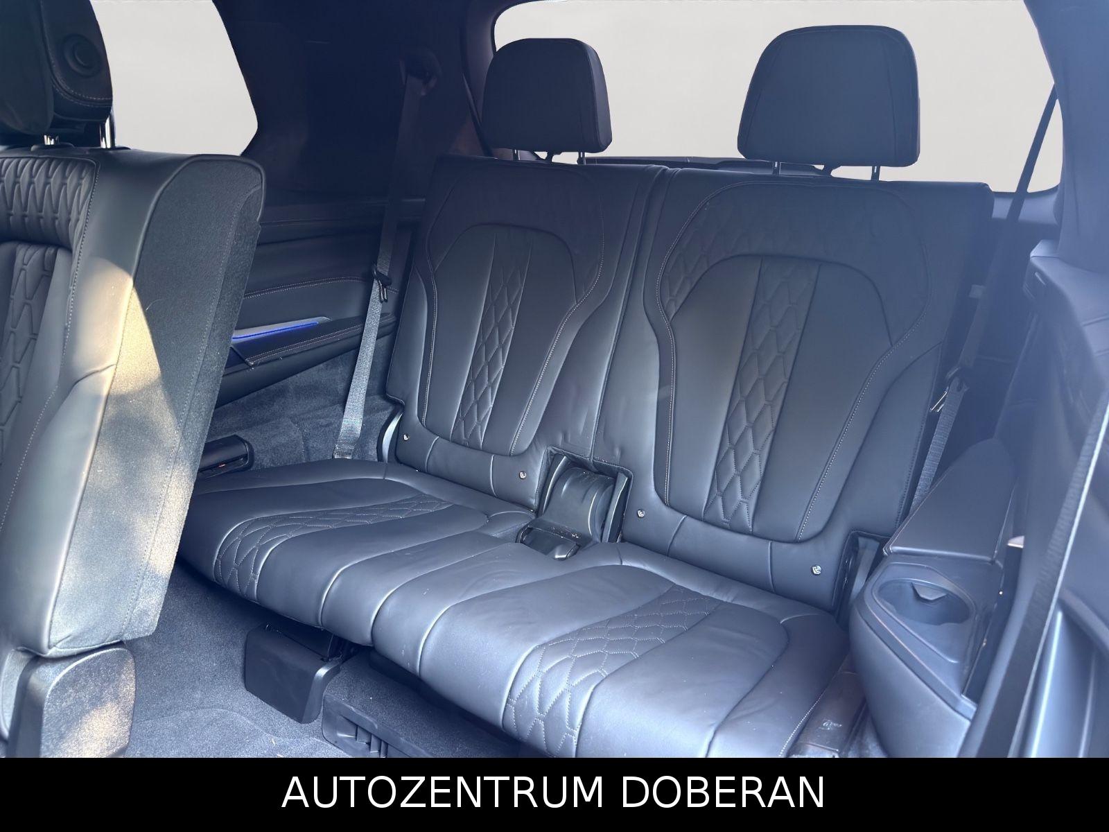 BMW X7 M50d SkyLounge Night B&W Laser Sthz Softclose