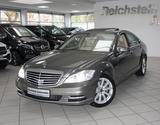 Mercedes-Benz S 320 CDI 4M LEDER DISTR MEMORY COMAND - Mercedes-Benz S 320 mit Diesel-Antrieb: Automatik