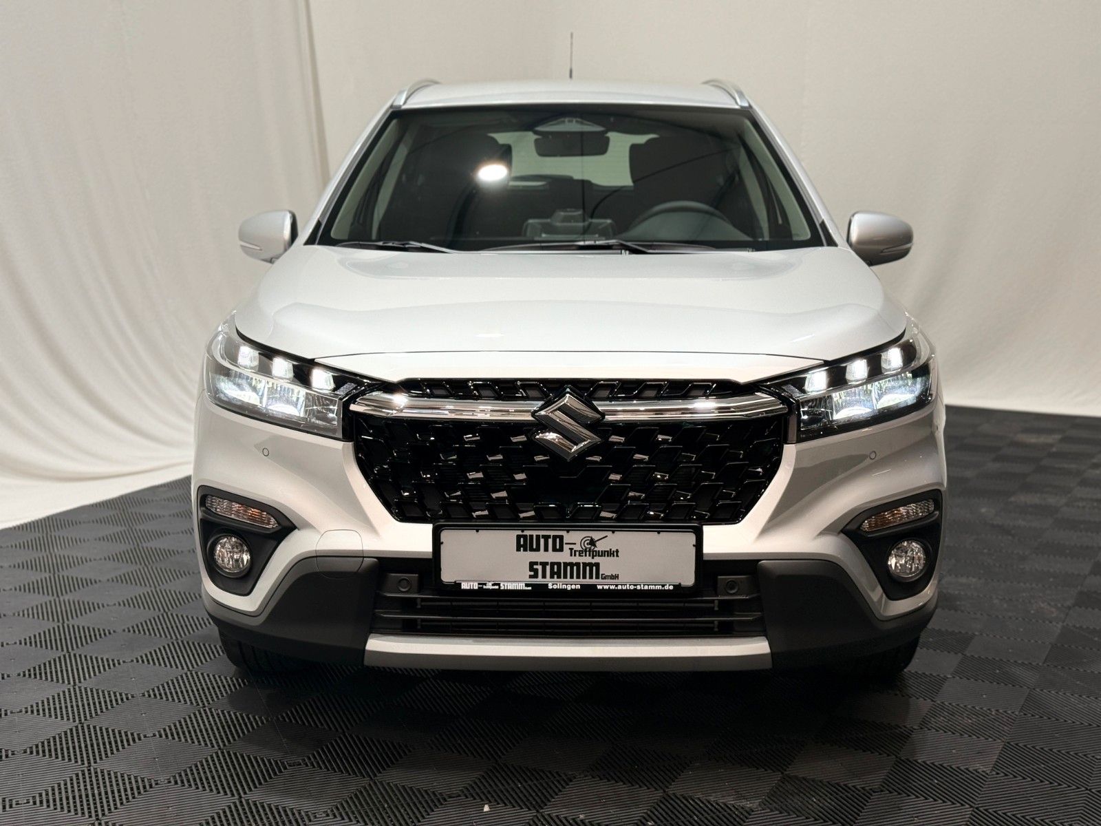 Fahrzeugabbildung Suzuki S-Cross 1.4 BOOSTERJET Hybrid Comfort