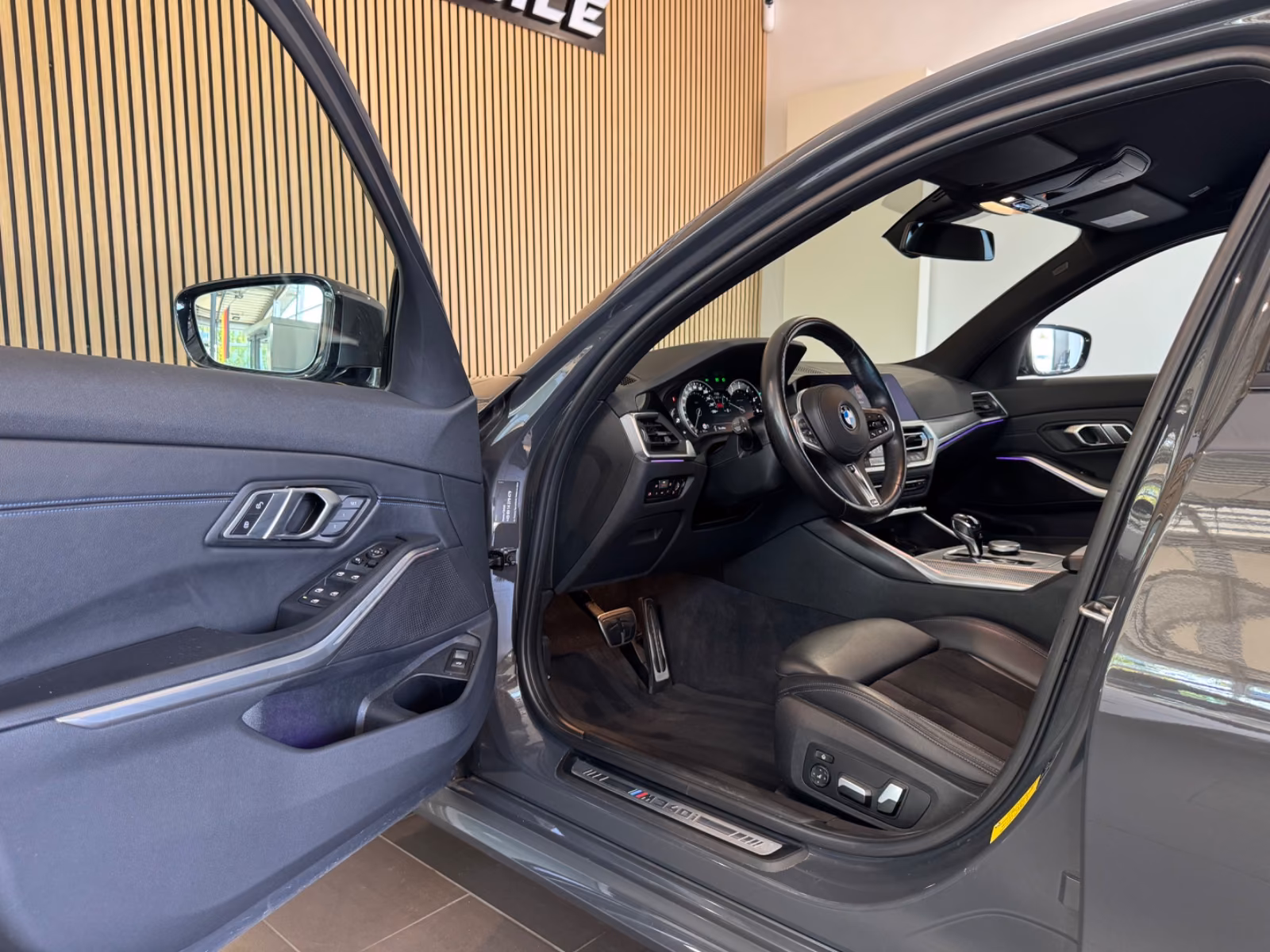 BMW M340i *LED/KAMERA/ACC/DRV-ASSIST/KEYLESS/DEUTSCH