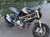 Ducati Monster 1100 EVO Anniversary mit vielen Extras - DUCATI MOTORRAD