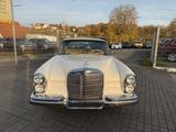 Mercedes-Benz 250 SE/C W111 Coupe BiColor Leder Creme Oldtimer - Mercedes-Benz 250 aus 1966: 250s