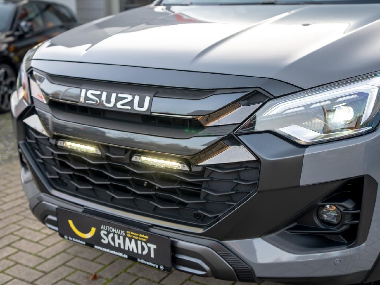 Fahrzeugabbildung Isuzu D-Max Space Cab V-CROSS für Wohnkabine