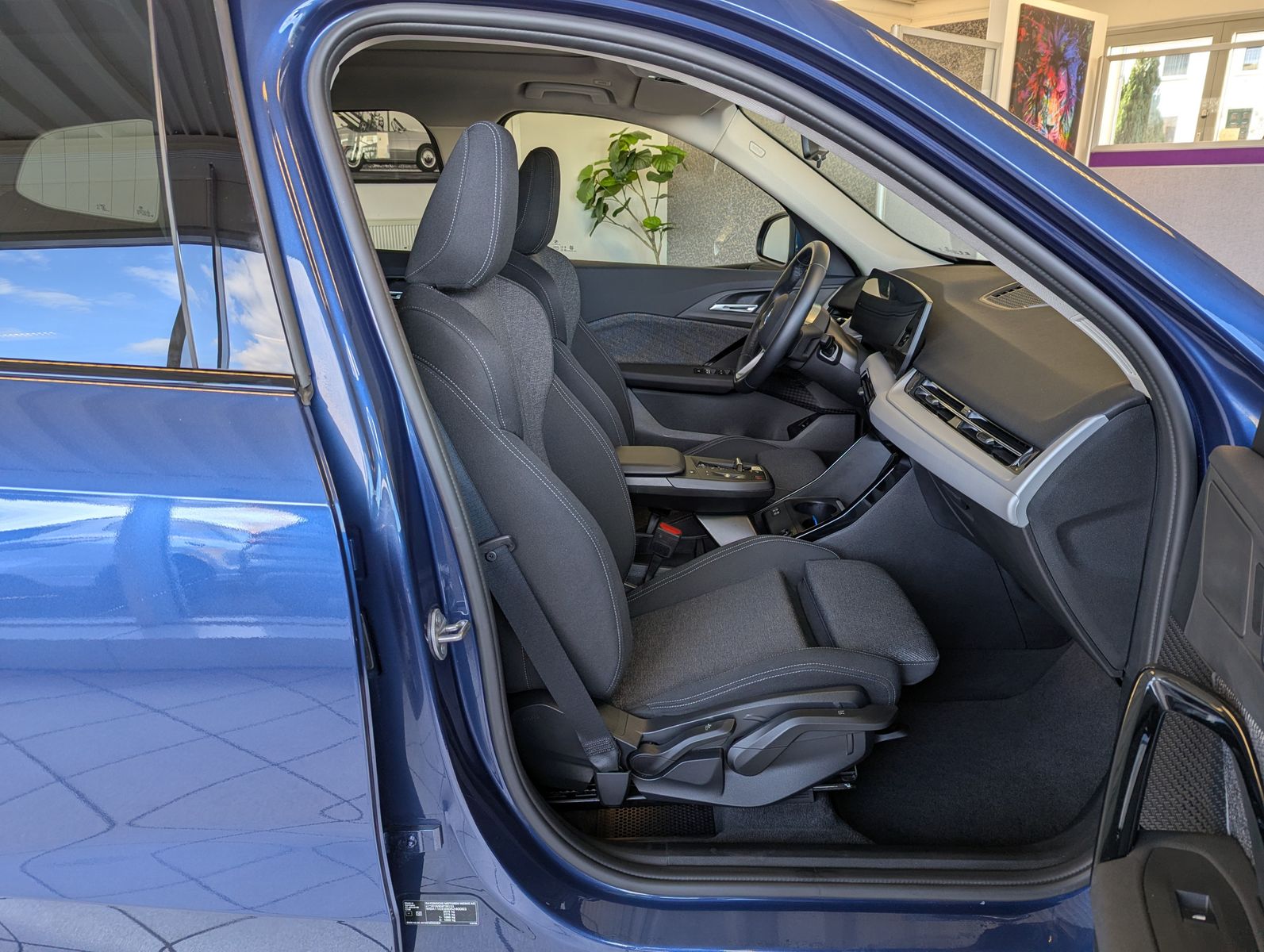 BMW X1 18 i Travel-Paket Pano Kamera AHK - Image 15