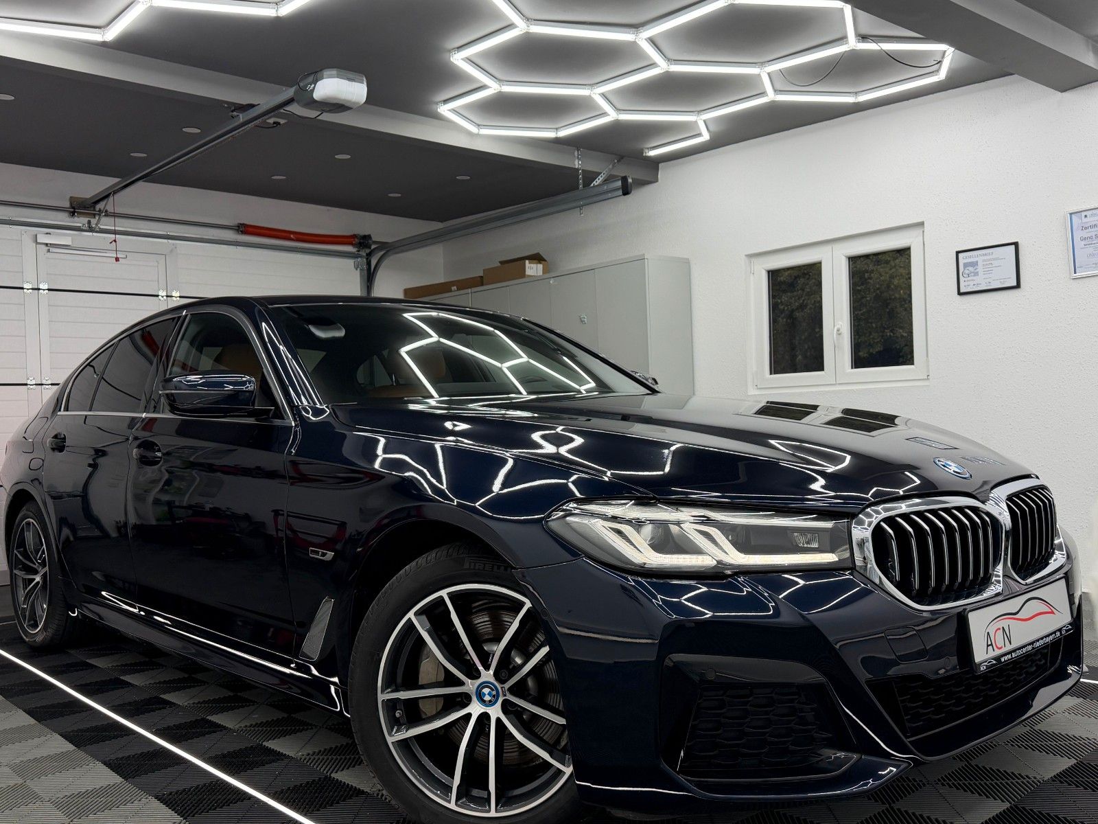 Fahrzeugabbildung BMW 530 e M SPORT/LED/HuD/LIVE COCKPIT+/19% MwSt.