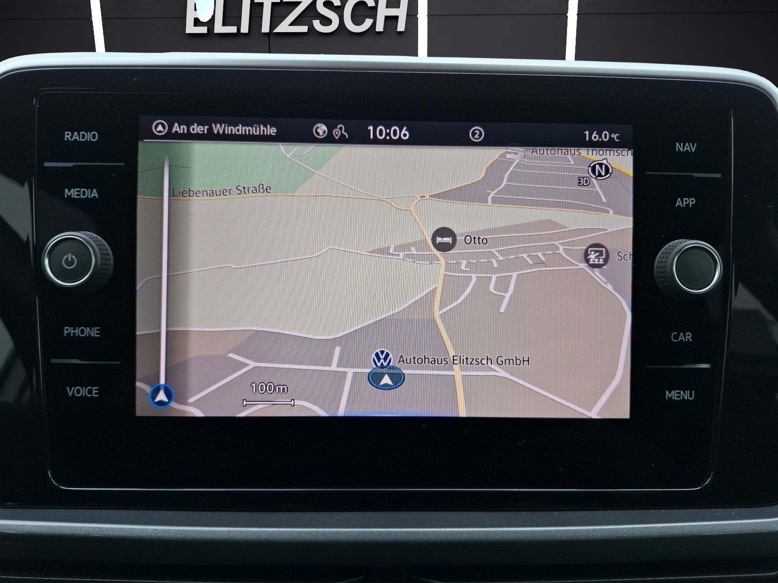 Fahrzeugabbildung Volkswagen T-Roc TSI Style DSG LED Navi AID ACC RFK SH